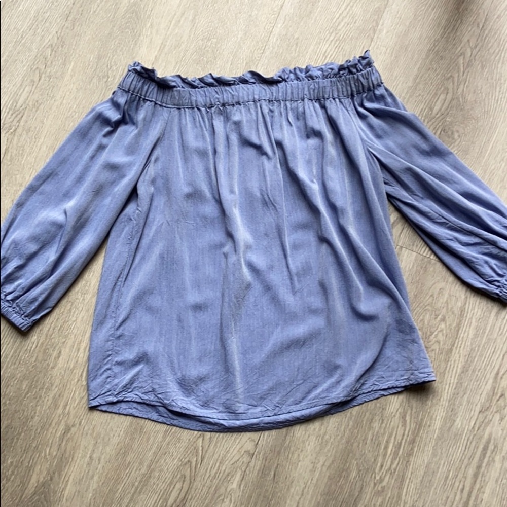 Off the shoulder shirt By banana republic